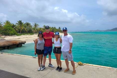 Review img # 44 of the yacht AEOLUS 77