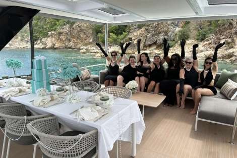 Review img # 39 of the yacht AEOLUS 77