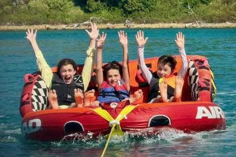 Review img # 5 of the yacht AURA