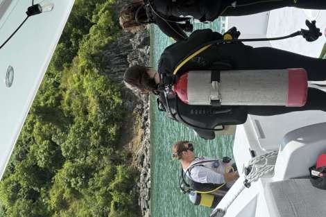 Review img # 13 of the yacht AWATEA