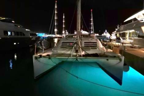 Review img # 49 of the yacht BEYOND STARDUST