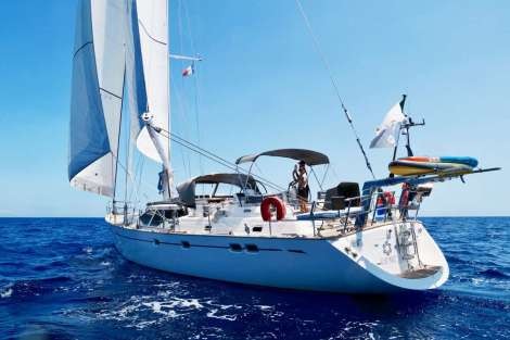 Review img # 23 of the yacht ELVIS MAGIC