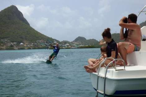 Review img # 90 of the yacht Groovy