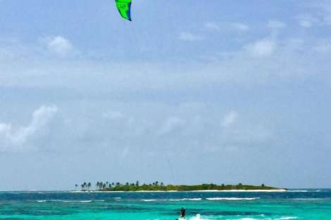 Review img # 62 of the yacht Groovy