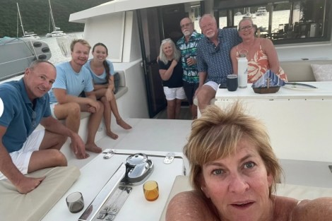 Review img # 19 of the yacht ISLAND KISSES