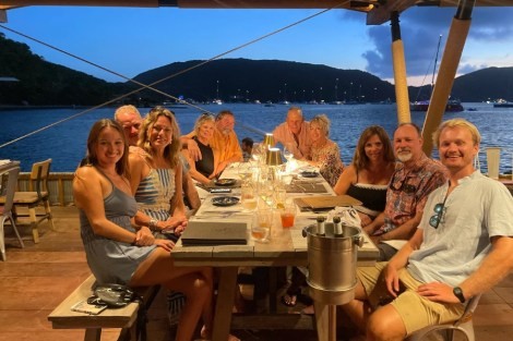 Review img # 4 of the yacht ISLAND KISSES