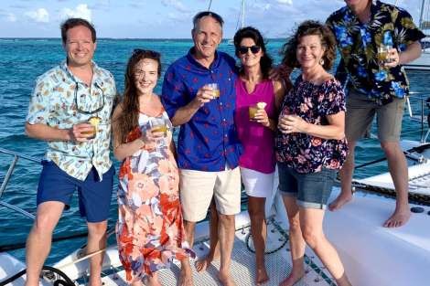 Review img # 105 of the yacht ISOLABLUE