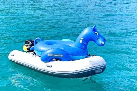 Review img # 114 of the yacht ISOLABLUE