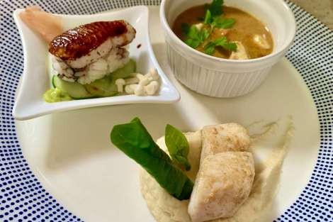 Review img # 127 of the yacht ISOLABLUE