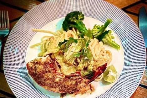 Review img # 52 of the yacht ISOLABLUE