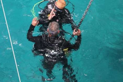 Review img # 137 of the yacht ISOLABLUE