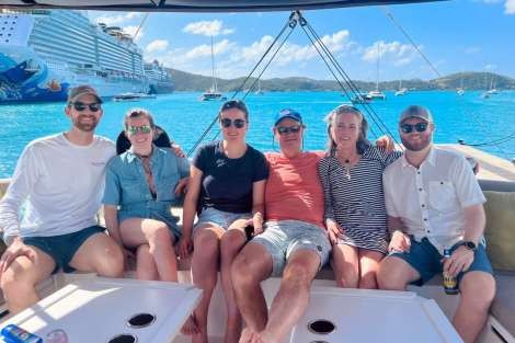 Review img # 9 of the yacht ITHAKA