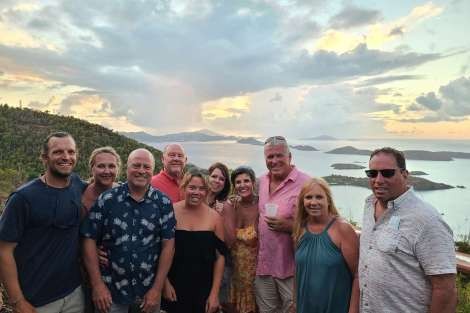 Review img # 124 of the yacht LIQUID ZEN