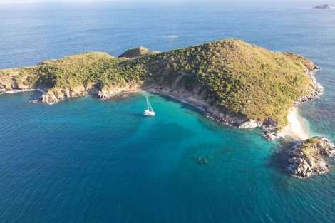 Review img # 52 of the yacht LIQUID ZEN