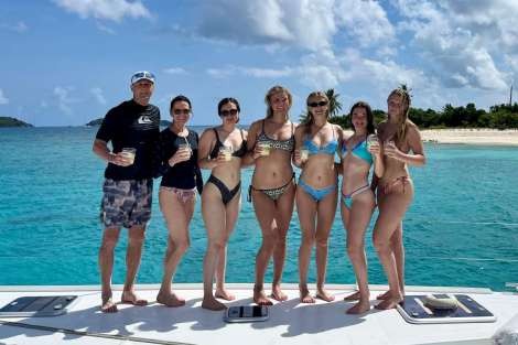 Review img # 94 of the yacht SANDY CINCO