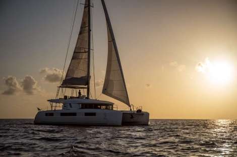 Review img # 9 of the yacht SWAN