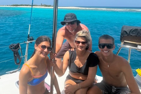 Review img # 1 of the yacht TIMAIAO 2