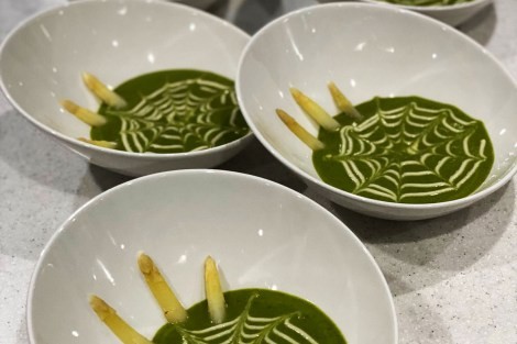 Review img # 13 of the yacht TOP SHELF