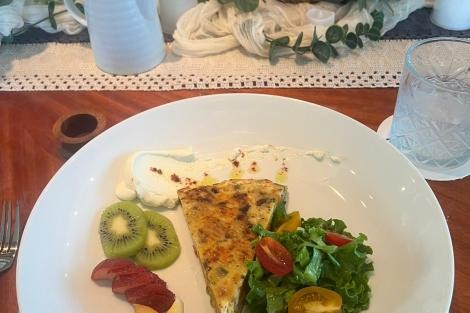 Review img # 6 of the yacht TOP SHELF