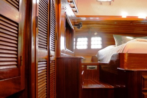 Review img # 19 of the yacht TREE OF LIFE